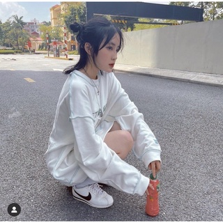 Áo sweter trắng