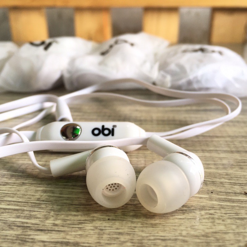 TAI NGHE CÓ DÂY 3.5MM TRẮNG / ĐEN CHUYÊN ĐI KÈM ĐIỆN THOẠI