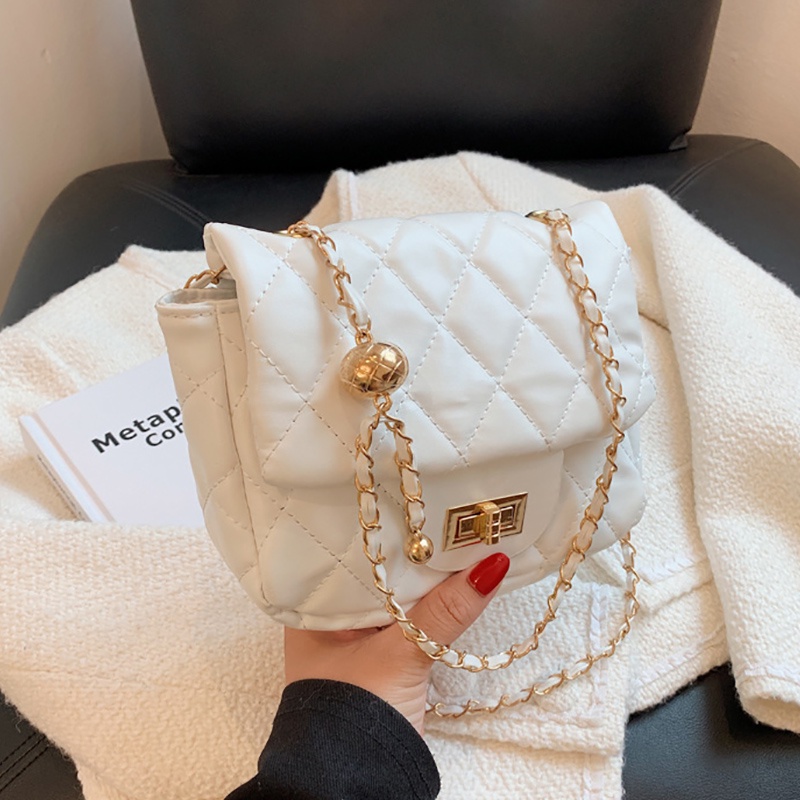 Túi Đeo Chéo Hình Vuông Cỡ Nhỏ Phối Dây Xích Thời Trang