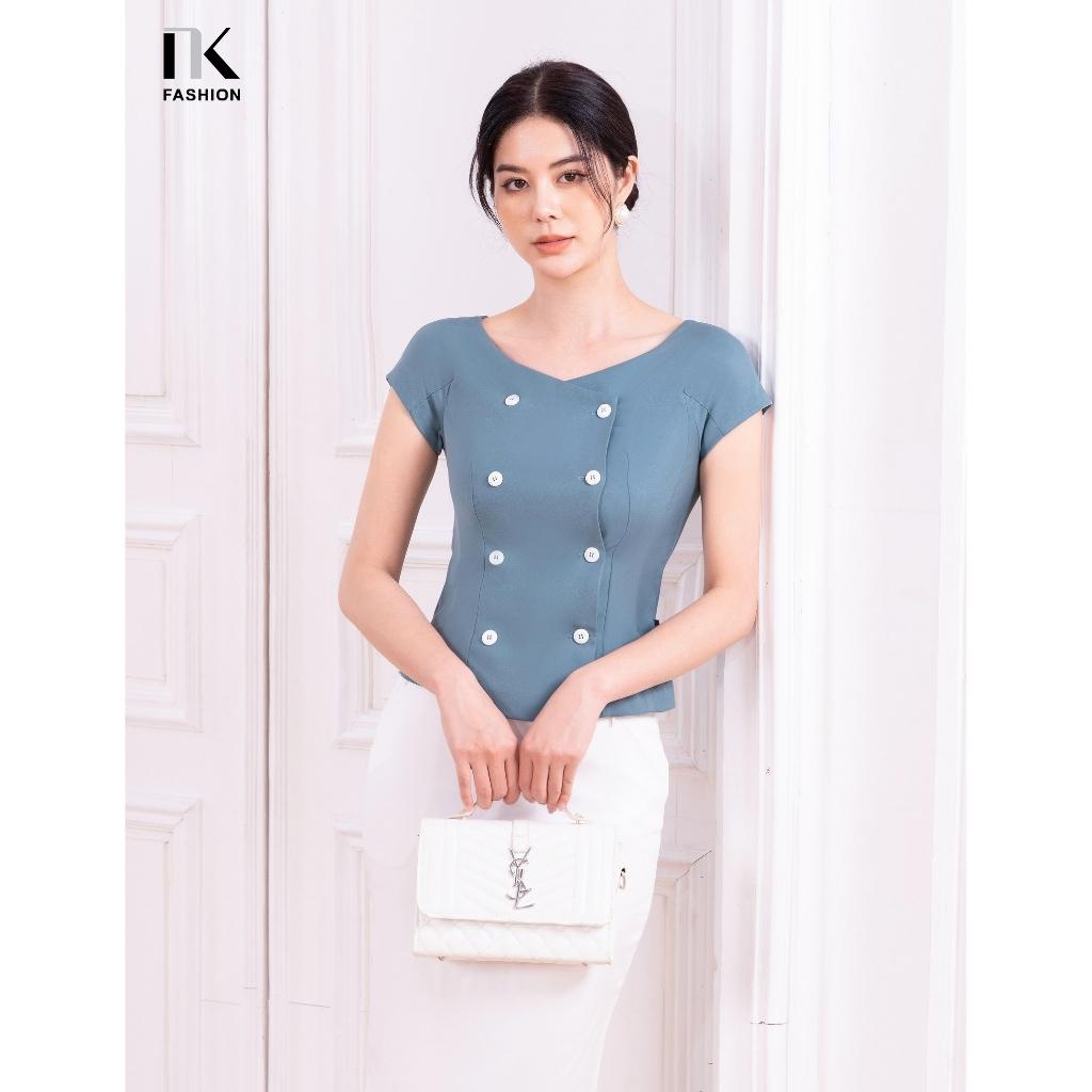 Áo Sơ Mi Nữ NK Fashion Thiết Kế Giao Cúc Vai Chờm Hiện Đại, Chất Liệu Nhập Hàn Cao Cấp NKSM2203002