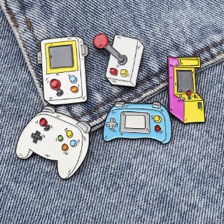 Huy Hiệu Cài Áo Hình Máy Chơi Game Hoạt Hình Dễ Thương