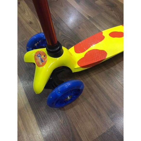 Xe Scooter Cao Cấp - Bánh Xe Đèn Led Phát Sáng Bé 2 tuổi đến 6 tuổi , quà tặng của Grow