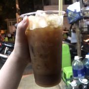 {Hỏa tốc 19h-21h} Trà sữa vị hồng trà kết hợp sữa tươi nguyên chất siêu ngon 250ml