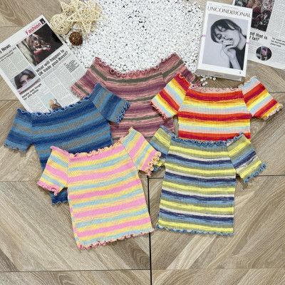 Áo montoghi trễ vai croptop viền bèo QC