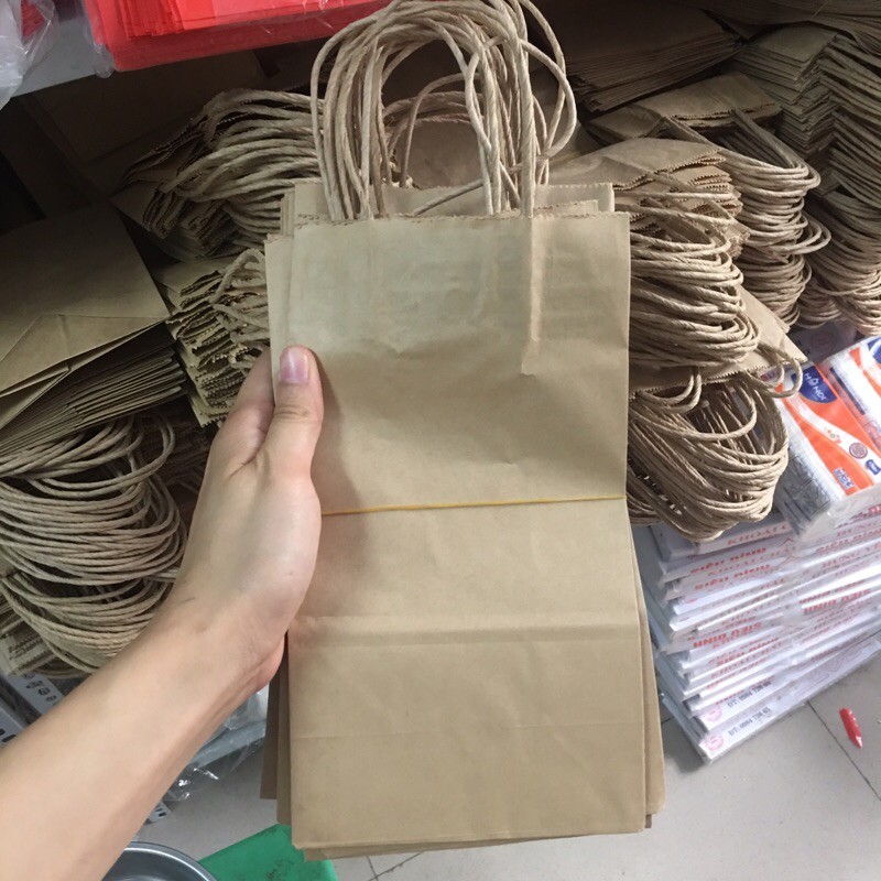 Túi giấy nhiều kích thước có quai -  Túi kraft có quai xách, đựng quà