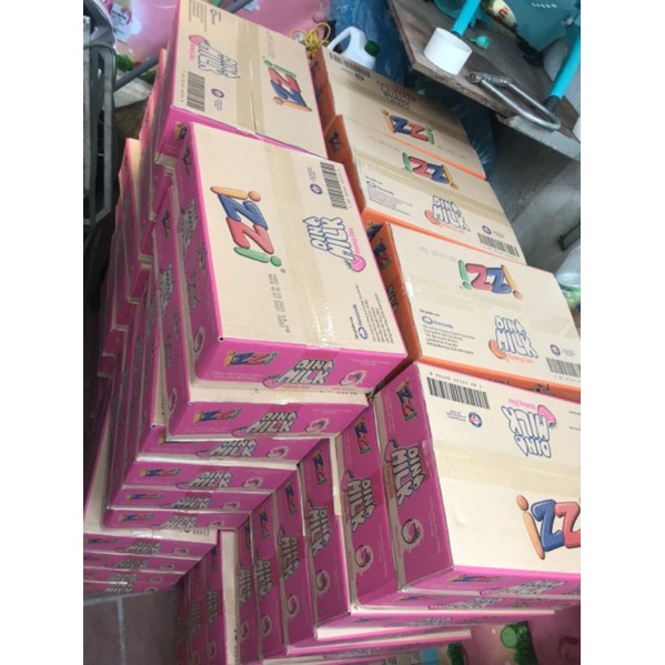 Thùng sữa izzi dino milk 2 vị cam ,dâu (40 hoopj×90ml)