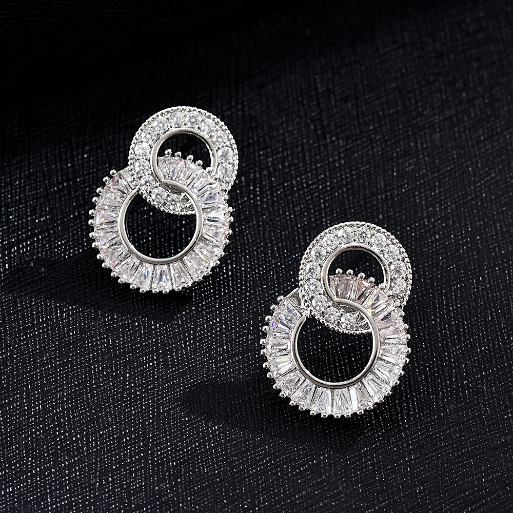 Khuyên tai hợp kim thiết kế thời trang kiểu dáng độc đáo