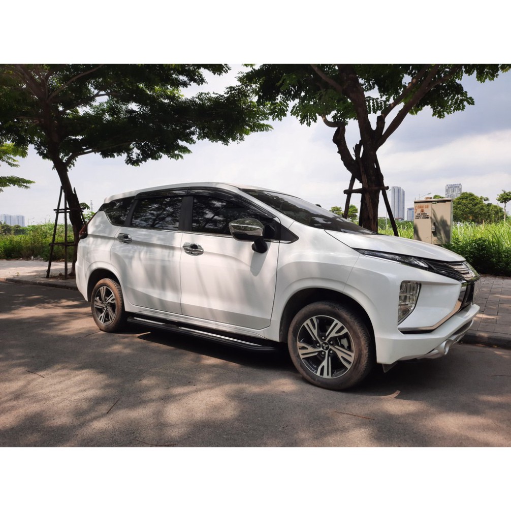 Bậc lên xuống, bệ bước chân Mitsubishi Xpander và Xpander Cross 2018 - 2021. Mẫu ĐÚC