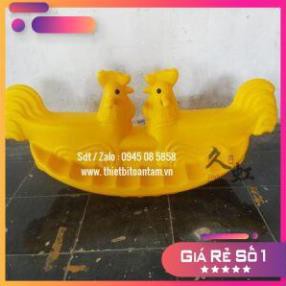 giá rẻ nhất - Bập bênh đôi con gà sản phẩm được bày bán rộng rãi trên thị trường.