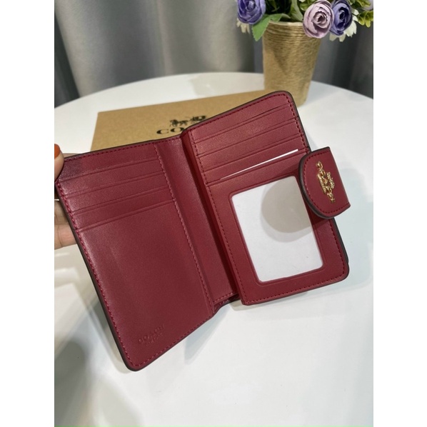 Ví Coach Medium hoa văn trẻ trung