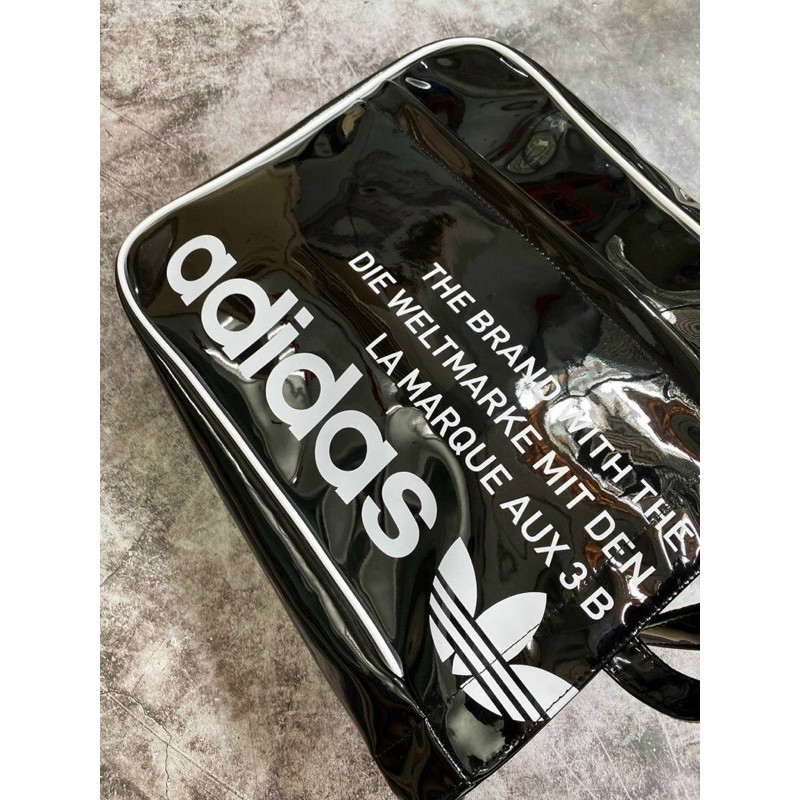 Túi shopper đen chữ trắng