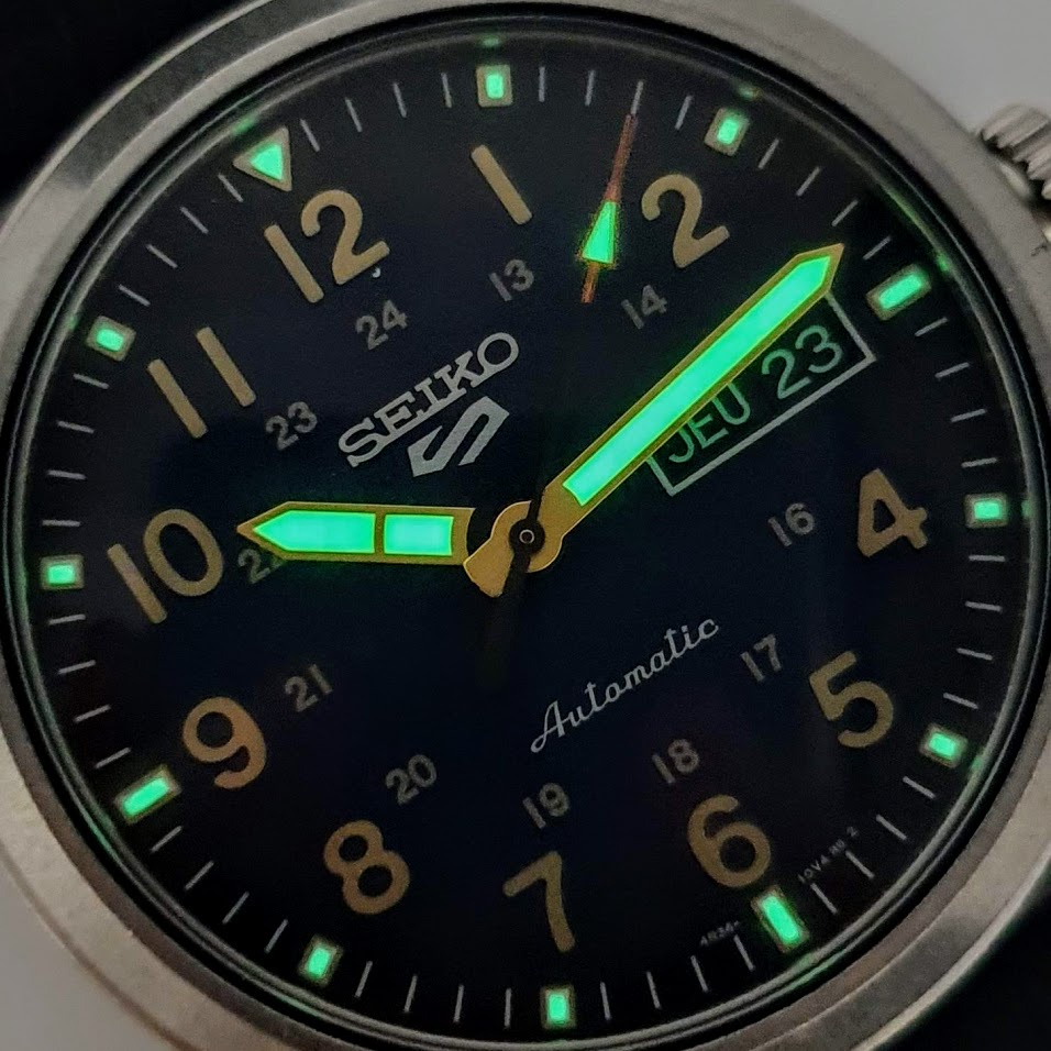 Đồng hồ nam Seiko 5 Sports SRPG27K1
