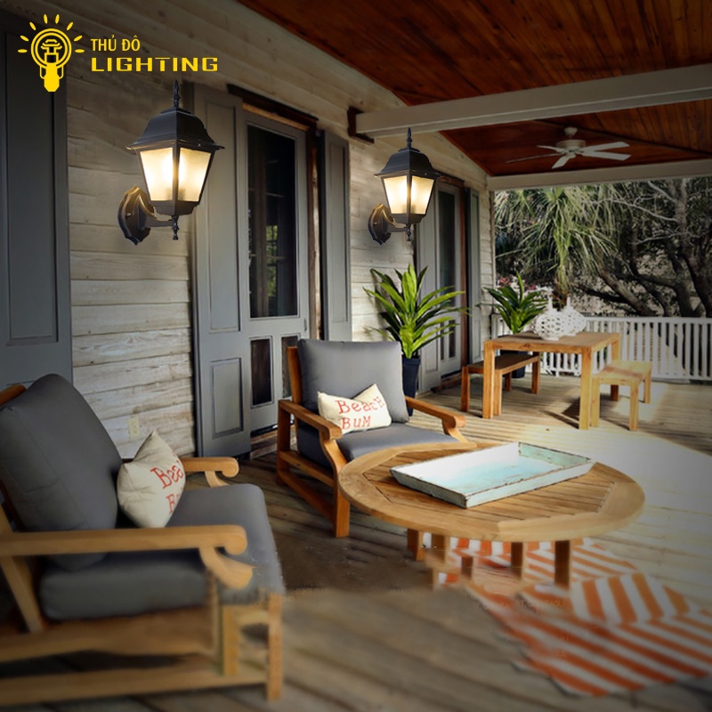 Đèn Gắn Tường Ngoài Trời THỦ ĐÔ LIGHTING Thân Đèn Hợp Kim Phủ Sơn Đen Và Trang Bị Đui E27 HC-B011
