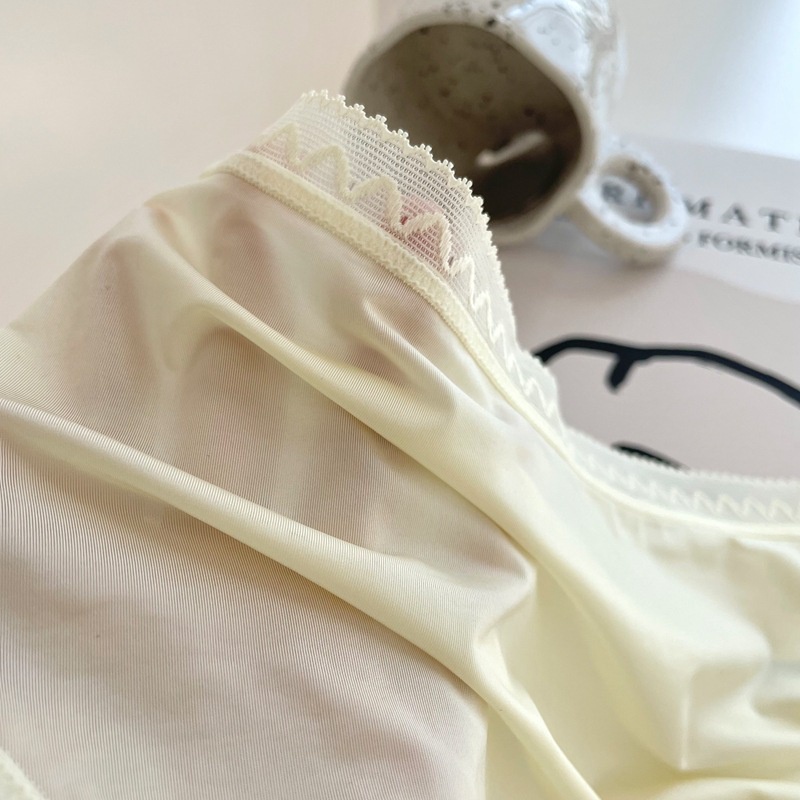 Quần lót nữ Chichi Bra chât su cao cấp pha ren mềm mại dễ chống lộ viền - 4.3