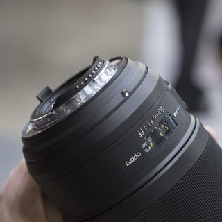 Ống kính Tokina 50mm f/1.4