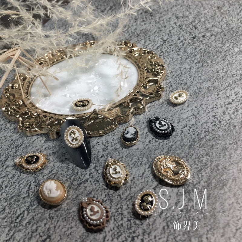 Charm tranh cô gái các mẫu ,trang trí móng