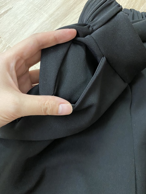 SET ÁO TRỄ VAI CROPTOP MIX QUẦN SOOC VẢI