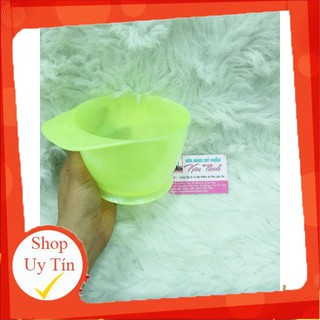 chén đựng thuốc nhuộm màu sắc
