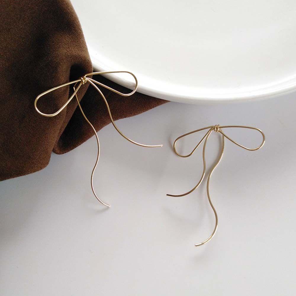 Khuyên Tai VANES1|Tối Giản|Trang Sức Hình Bướm Rỗng