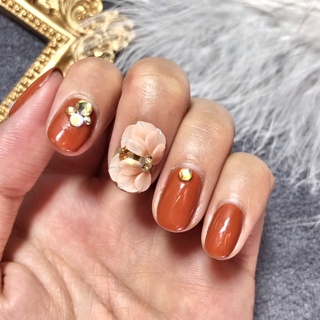 cúc ôm đá. hoa bột nails.phụ kiện nails