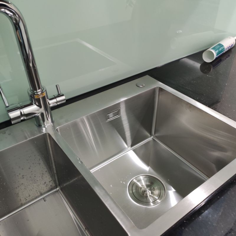 Bộ chậu inox handmade đẹp và vòi rửa ba đường nước mạ crom