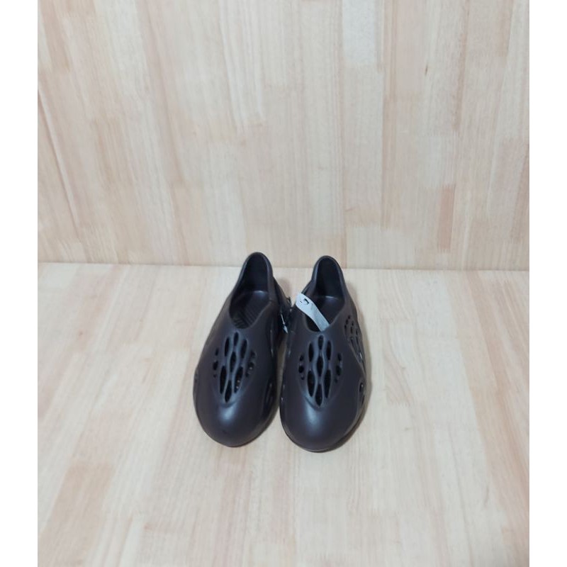 Giày bata nhựa lỗ siêu nhẹ nam hàng đẹp | BigBuy360 - bigbuy360.vn