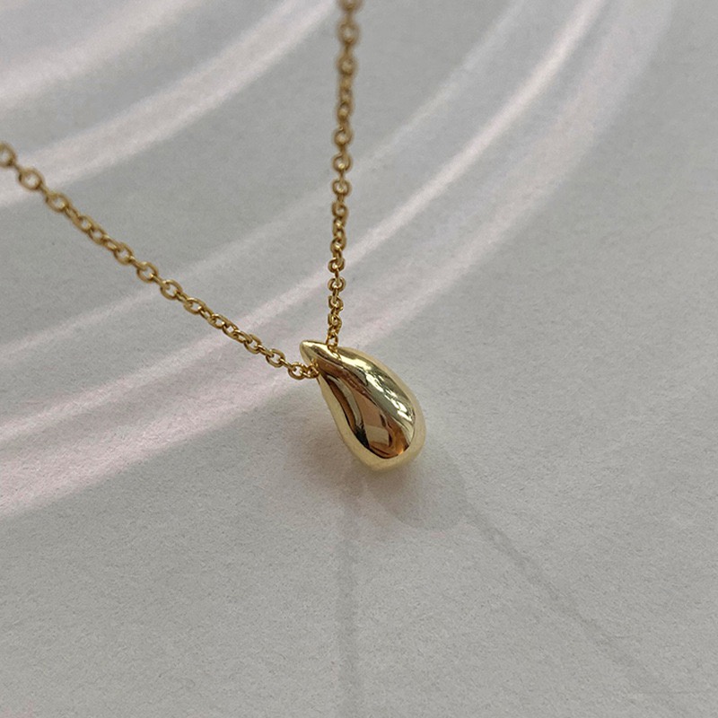 Vòng cổ titan nữ không gỉ mạ vàng 18k hình giọt nước basic  Her Accessories CT27
