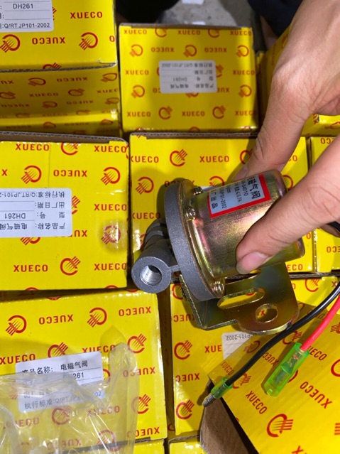 Sản phẩm gia đình làm: Rơ le nâng ben mã 261 điện lỗ 10/phụ tùng ô tô