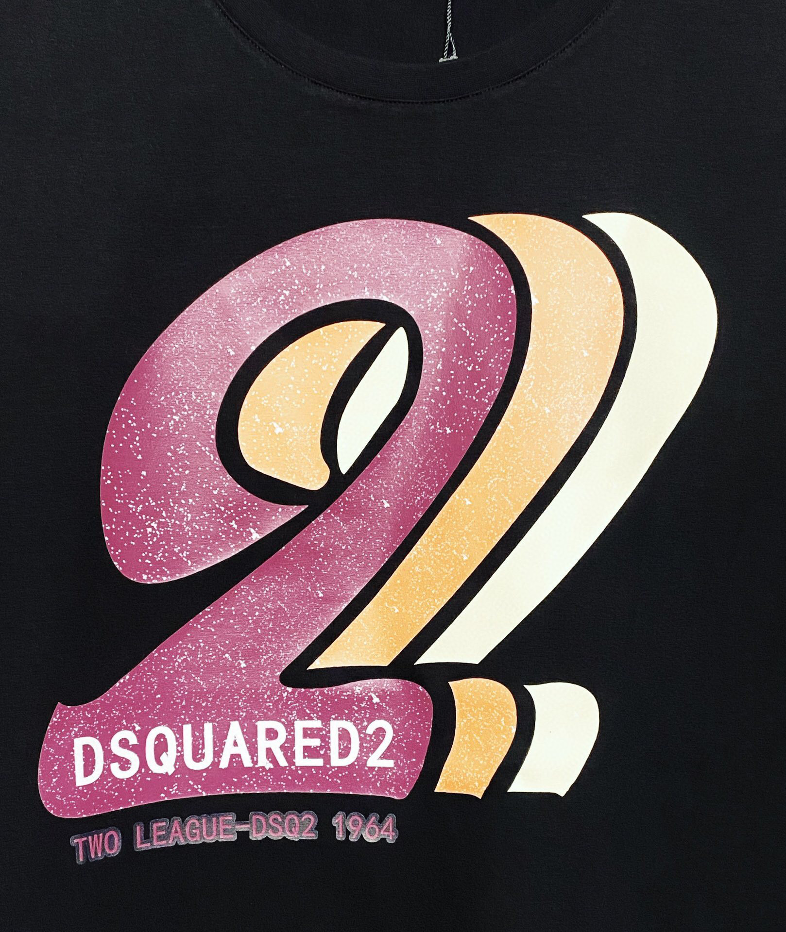 dsquare  D2 Summer 2020 men's short-sleeve t-shirt, round neck, chest printed with LOGO 222 personality fashion trends