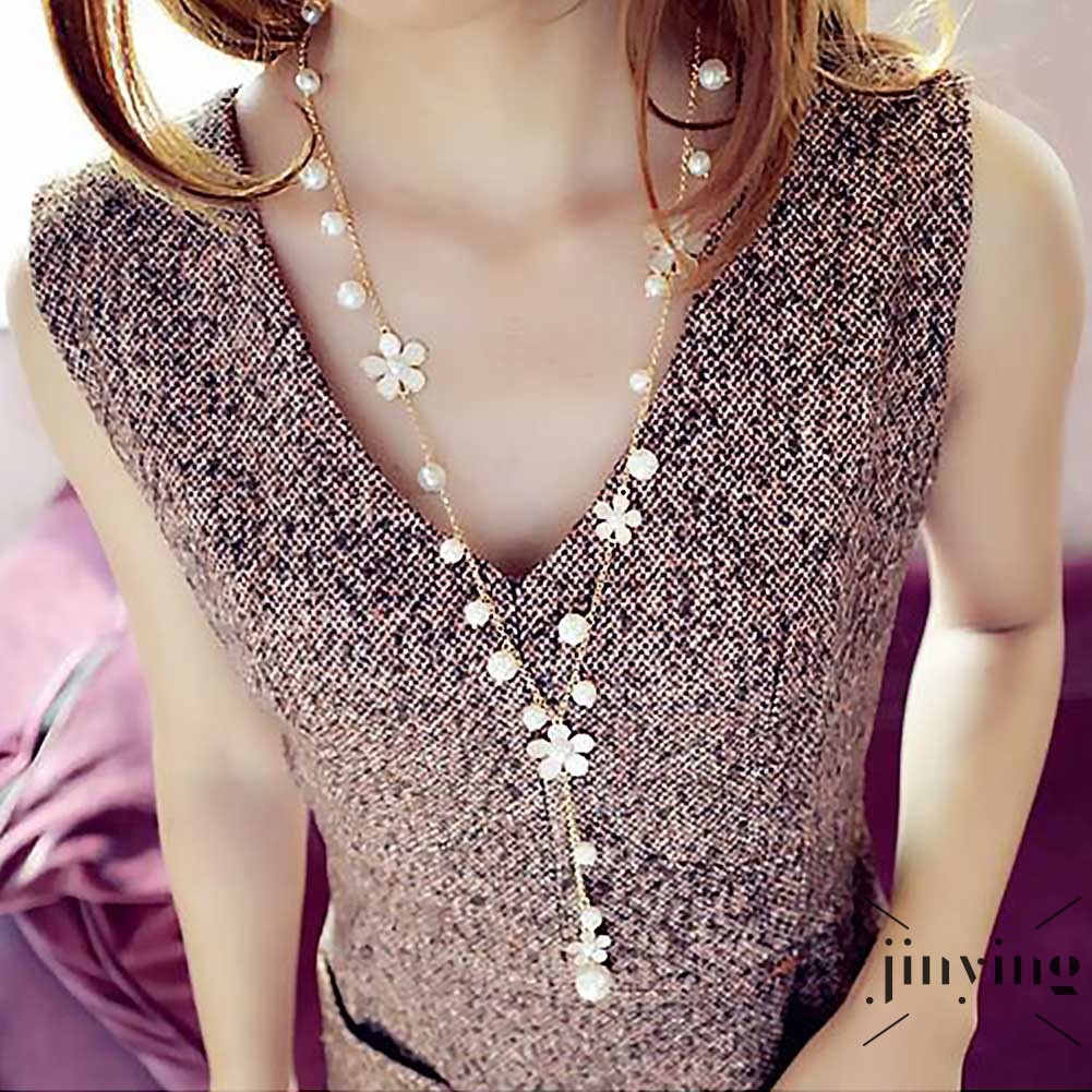 GETNOIVAS Dây chuyền mặt hoa năm cánh đính hạt ngọc trai nhân tạo