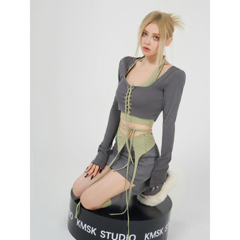 Áo Lửng Tay Dài Buộc Dây Phối Chân Váy Ngắn Màu Sắc Gợi Cảm Thời Trang Mùa Thu Phong Cách Mới