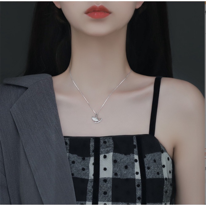 Dây chuyền nữ hình dẻ quạt thời trang Hàn Quốc siêu độc lạ BAG U DCQUAT