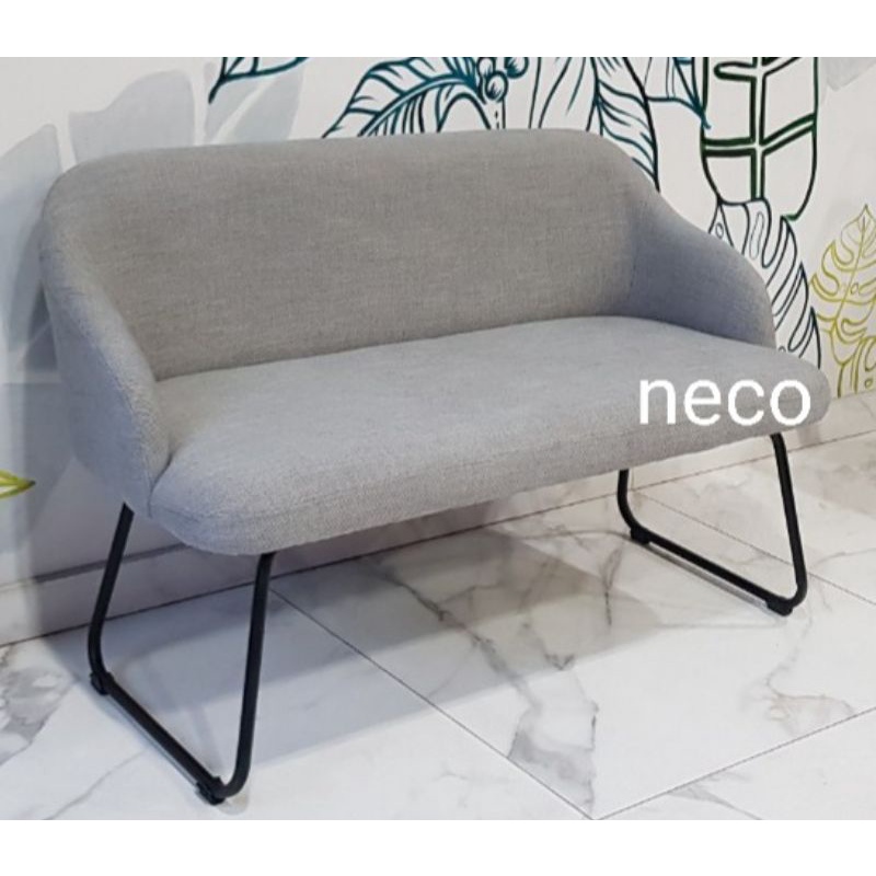 Sofa nệm bọc vải (tặng 2 ghế đôn)