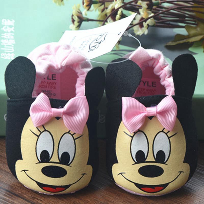 Giày em bé mềm mại đáng yêu