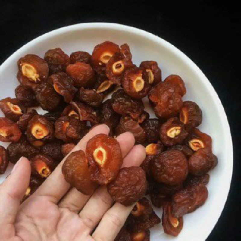 MỨT  ĐÀO NÂU BỔ ĐÔI chua chua giòn giòn ngọt ngọt  (100g/200/300g)