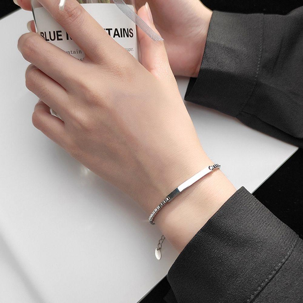 Vòng Tay Nữ Dạng Chuỗi Mặt Chữ Nhật Đơn Giản Tinh Tế BACK2LIFE