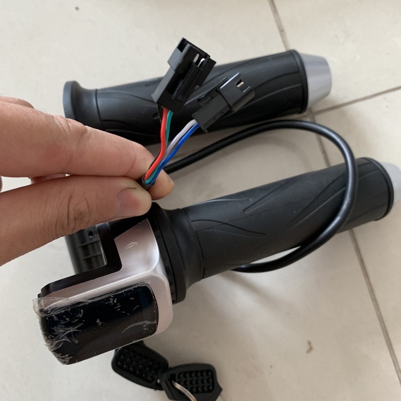 Các loại Tay ga báo điện liền ổ khóa 24v-99v