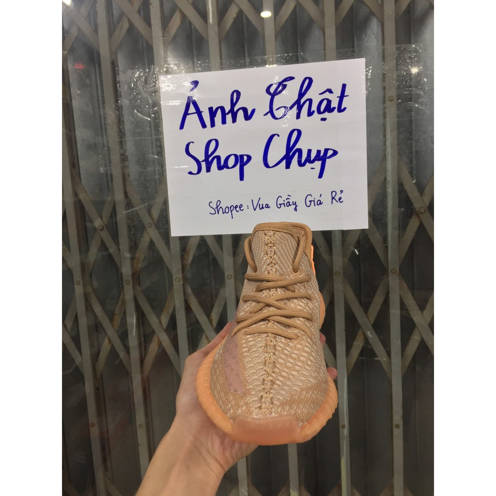 Giày thể thao YZ mới CLAY