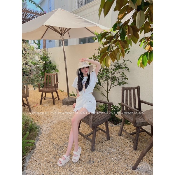 [ 𝐅𝐑𝐄𝐄 𝐒𝐇𝐈𝐏 ] SÉT ÁO CRT MIX QUẦN SOOC VIỀN REN SIÊU XINH VẢI ĐẸP LẮM Ạ