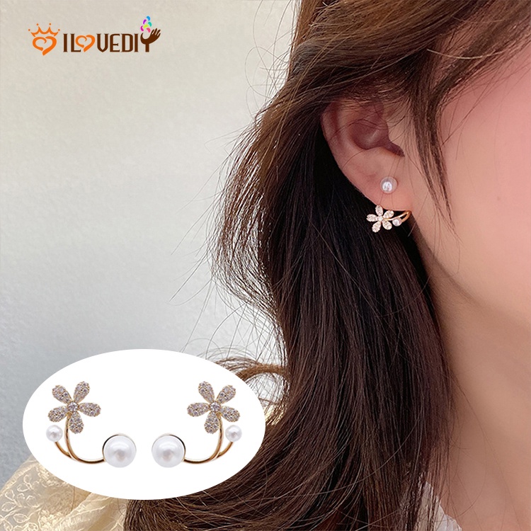 Khuyên Tai Hình Đuôi Cá Đính Ngọc Trai Thời Trang Hàn Quốc Cho Nữ
