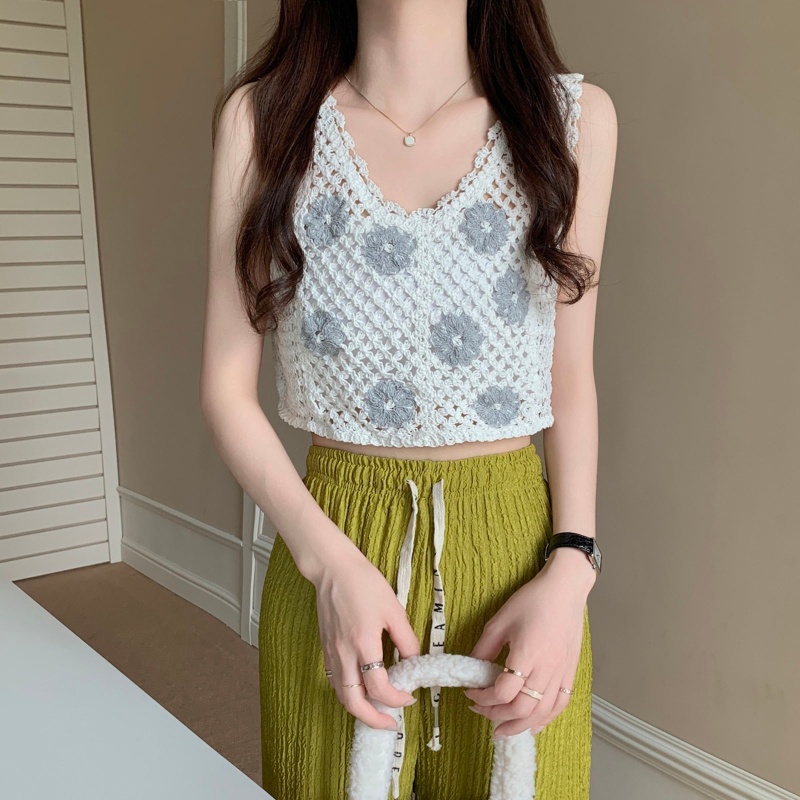 Áo Croptop Cổ Chữ V Thêu Hoa Khoét Rỗng Thời Trang Đi Biển Cho Nữ