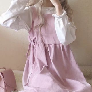 Váy yếm hồng
