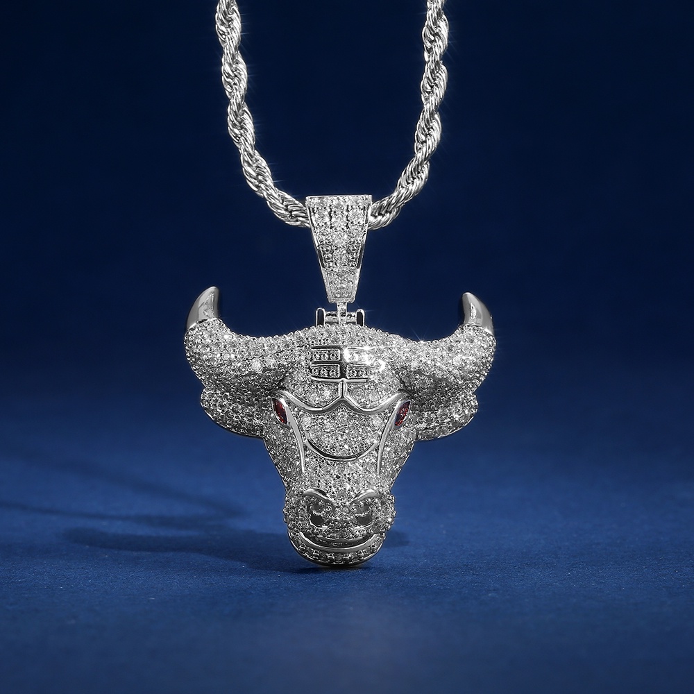 Vòng cổ Mặt Bò Sữa Đính Đá Zircon Mới