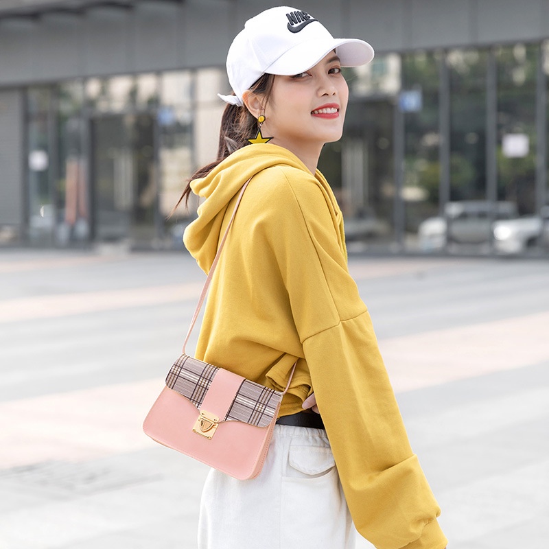 Túi Xách Đeo Vai Hình Vuông Cỡ Nhỏ Họa Tiết Kẻ Sọc Thời Trang Cho Nữ