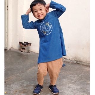 Thanh lý áo dài bé trai nhung thêu size 100
