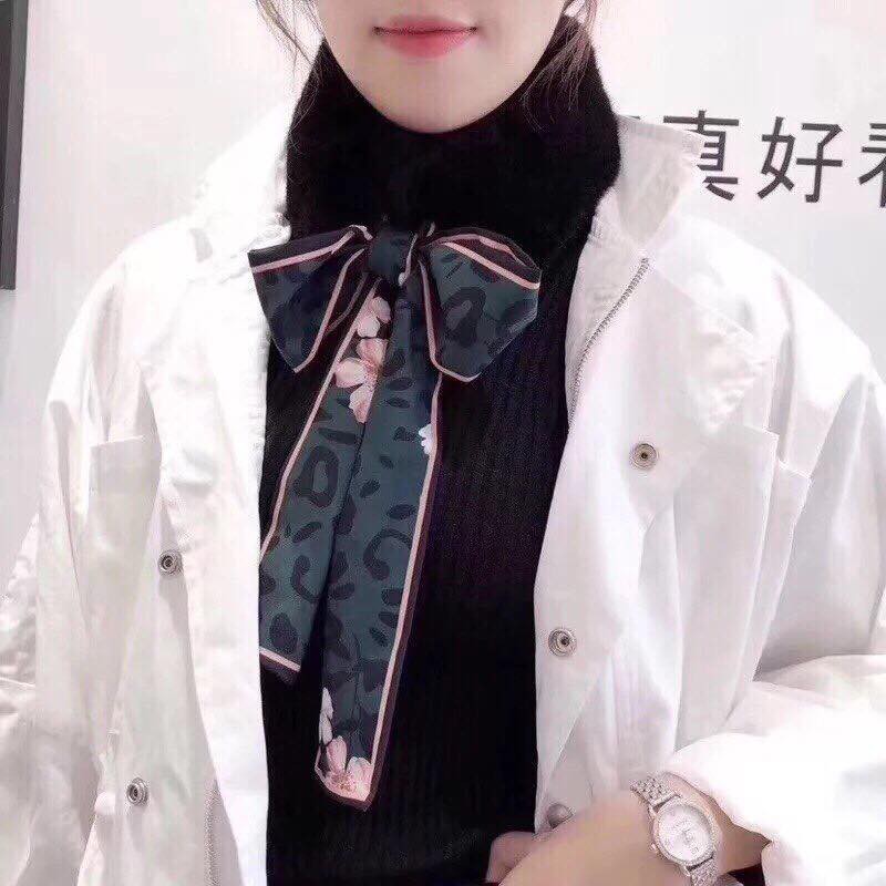 Khăn lông CHO MẸ VÀ BÉ quàng cổ tạo thành cổ áo cực xinh