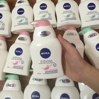 Dung dịch vệ sinh phụ nữ Nivea Intimo Sensitive (250ml)