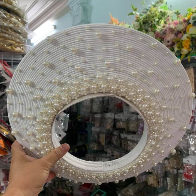 Khăn trắng 30 vòng và 25 vòng điểm hạt