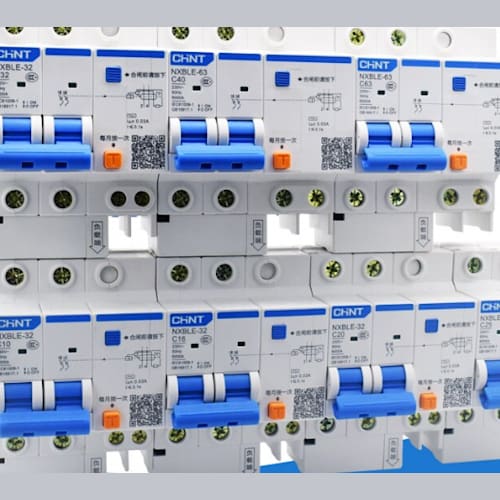 Aptomat chống giật cầu dao chống giật CHINT NXBE 2P 32A 40A 63A chống dòng dò lắp đặt bình nóng lạnh tủ lạnh