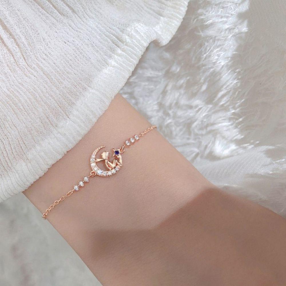 QQMALL Vòng cổ Mặt Hình Hoàng Tử Bé Và Mặt Trăng Thiết Kế Đơn Giản Thời Trang